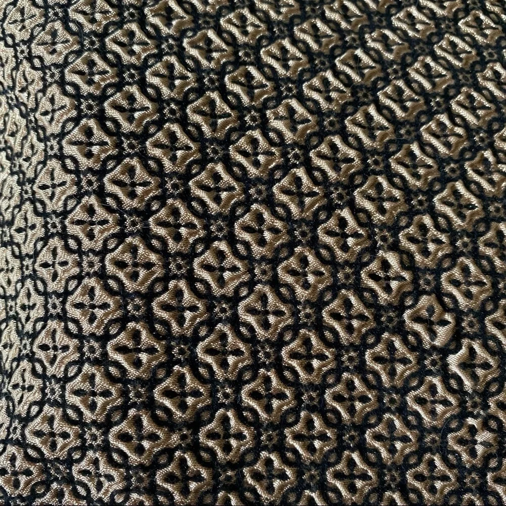 Black Gold Small handbag​​​​ - Picture 3 of 7